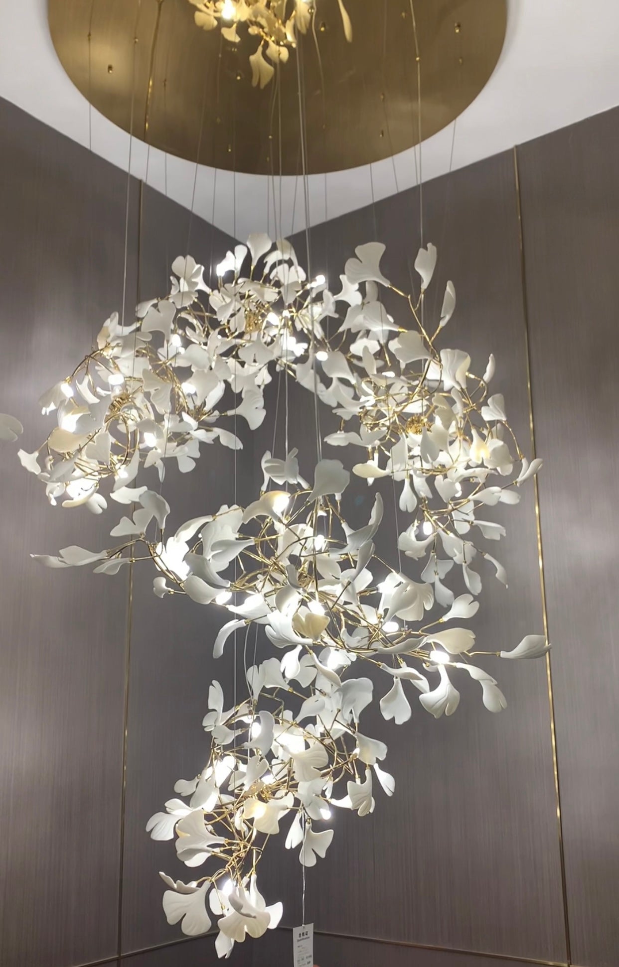 Gingko Leaf Flower Ceramics Chandelier For Foyer / Staircase /Hallway Chandeliers Kevinstudiolives   